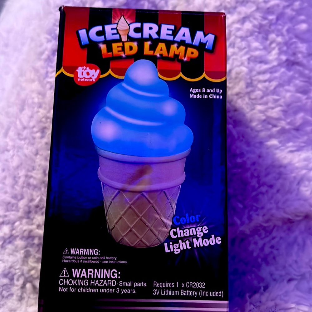 Ice cream led changing color lamp, the toy network, not lamp size for any kid
